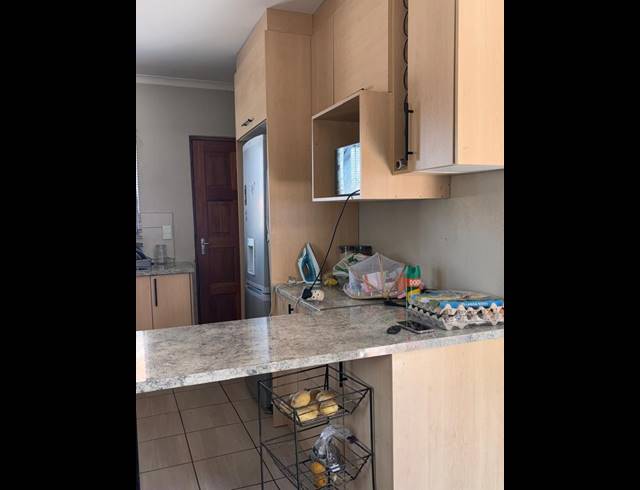 2 BEDROOM HOUSE FOR SALE IN GERMISTON SOUTH